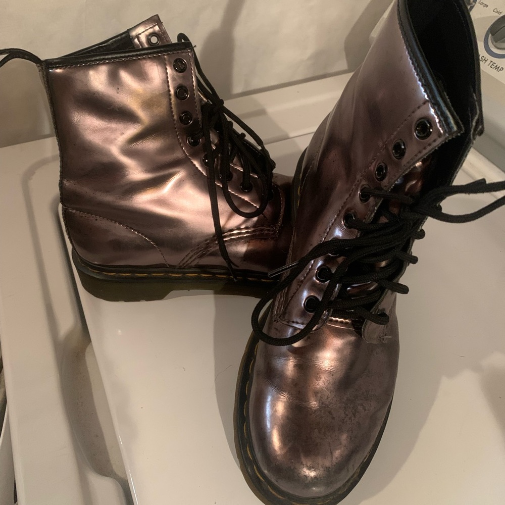 Dr. Marten Air Wair combat boots